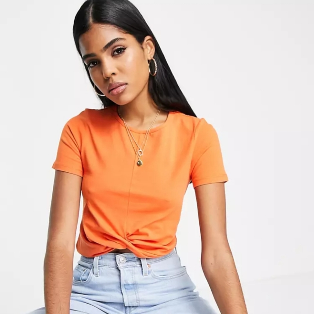 Orange cropped tee
